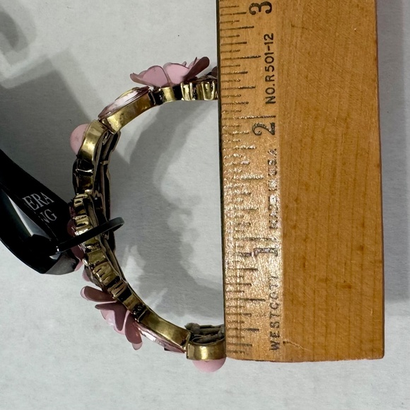 🌸🌸Vera Wang Simply Vera Pink Flowers/Rhinstones Bracelet Stretch Costume Jewelry - Picture 3 of 12